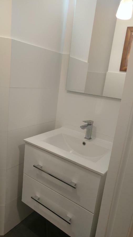 Апартаменти Apartament Wybickiego Познань Екстер'єр фото